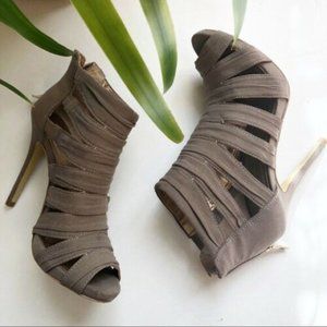 BCBG's Womens Shoes/High Heels/ New/Size 8